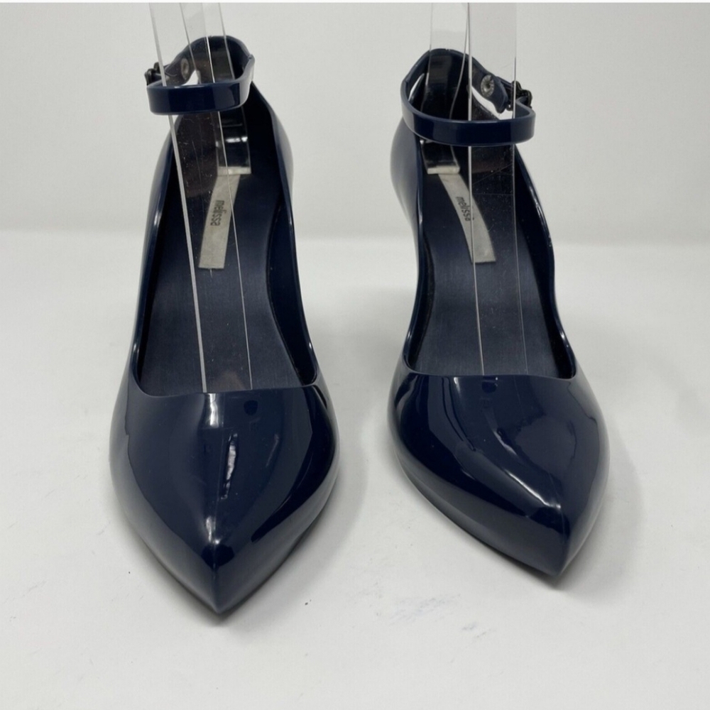Pumps - Picture 4 of 8